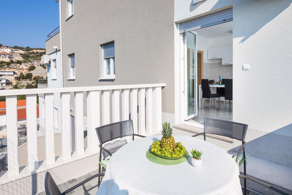 Apartments Sucic Sevid Rum bild