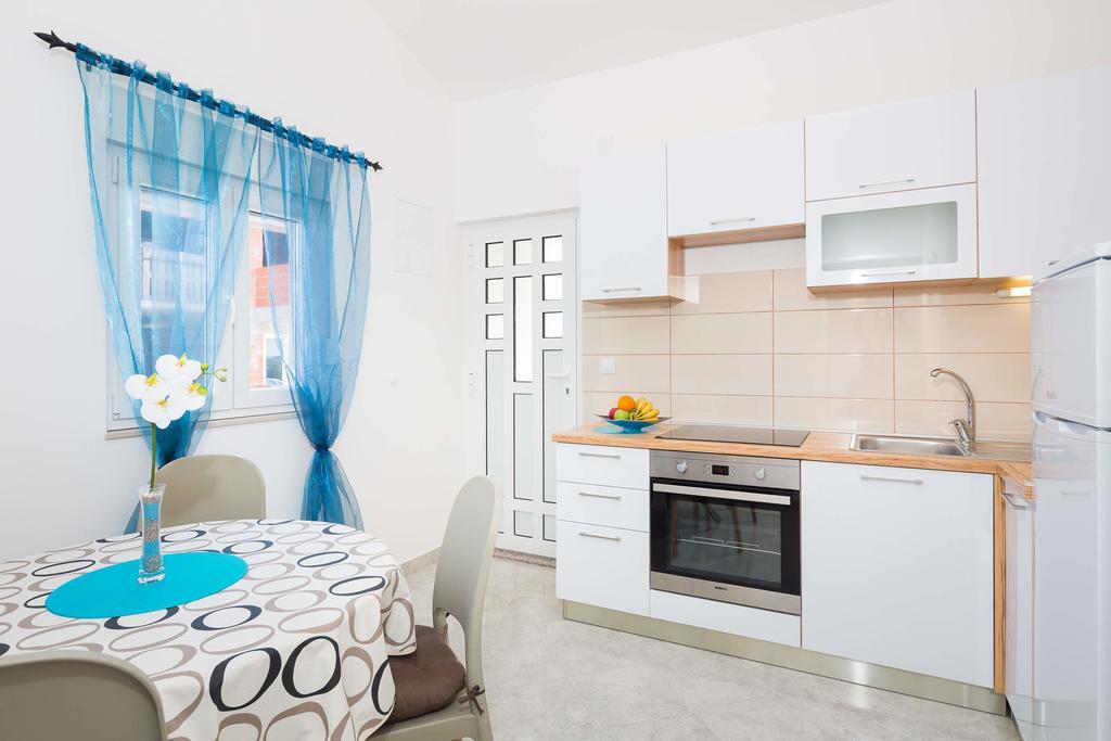 Apartments Sucic Sevid Rum bild