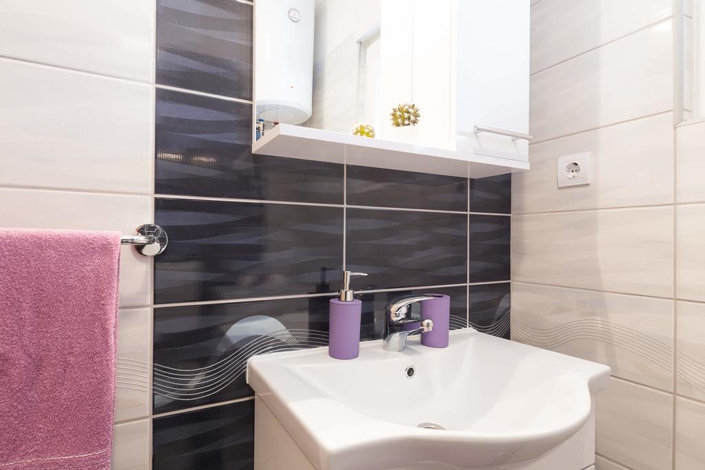 Apartments Sucic Sevid Rum bild