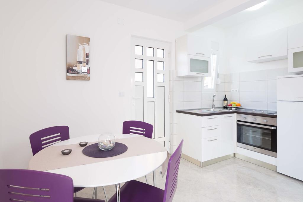 Apartments Sucic Sevid Rum bild